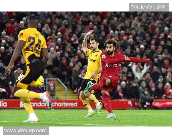 23号球星闪耀绿茵赛场引领球队奋勇前行点燃无数球迷激情