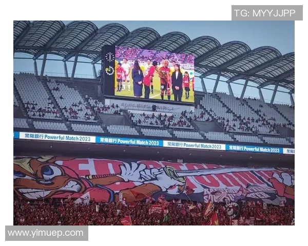 日本传奇足球星再燃绿茵梦想引领新一代球员奋勇追梦