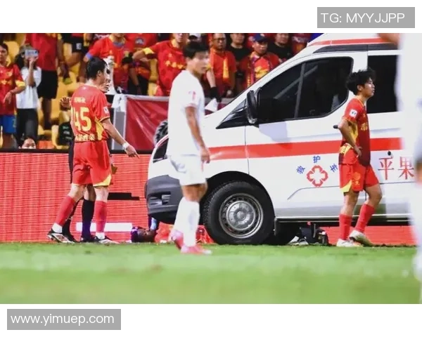 足球球星如何因穿烂鞋引发争议 盘点几位因鞋子破损遭遇的意外情况